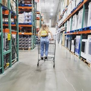 Meet your Posher, Violet